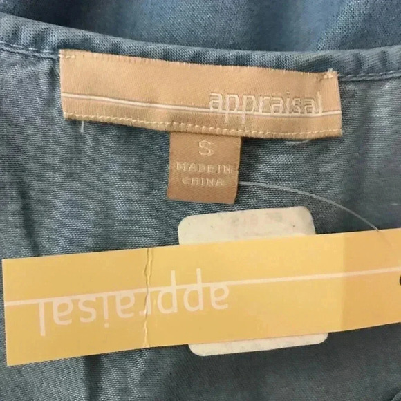 Soft Bell Sleeve Blue Belle Boho Top NWT SMALL - Picture 4 of 7